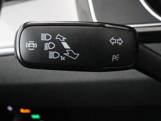 Volkswagen Passat 1.4 TSI PHEV GTE | Stoelverwarming | Trekhaak | Massage | 360 Camera | Stuurverwarming | Adaptive... ActivLease financial lease