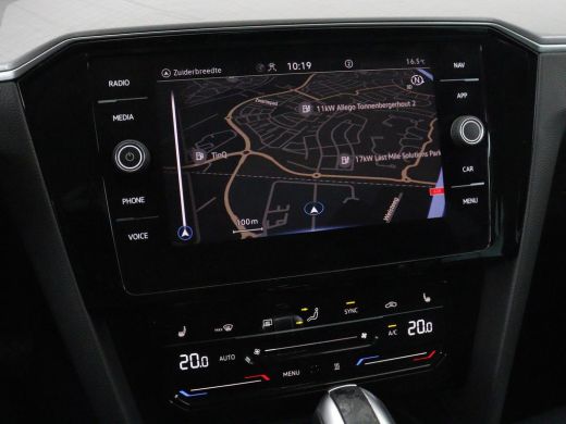 Volkswagen Passat 1.4 TSI PHEV GTE | Stoelverwarming | Trekhaak | Massage | 360 Camera | Stuurverwarming | Adaptive... ActivLease financial lease