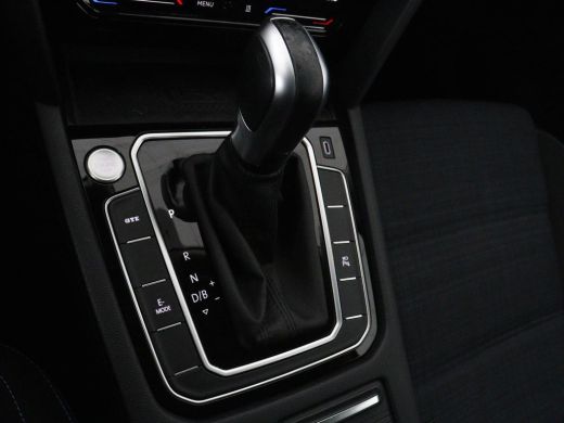 Volkswagen Passat 1.4 TSI PHEV GTE | Stoelverwarming | Trekhaak | Massage | 360 Camera | Stuurverwarming | Adaptive... ActivLease financial lease