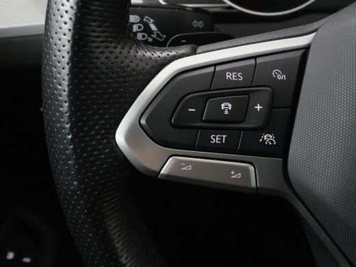 Volkswagen Passat 1.4 TSI PHEV GTE | Stoelverwarming | Trekhaak | Massage | Camera | Carplay | Keyless | Matrix LED... ActivLease financial lease