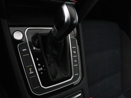 Volkswagen Passat 1.4 TSI PHEV GTE | Stoelverwarming | Trekhaak | Massage | Camera | Carplay | Keyless | Matrix LED... ActivLease financial lease