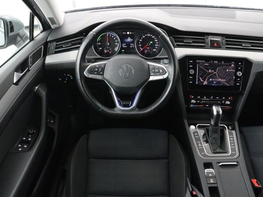 Volkswagen Passat 1.4 TSI PHEV GTE | Stoelverwarming | Trekhaak | Massage | Camera | Carplay | Keyless | Matrix LED... ActivLease financial lease