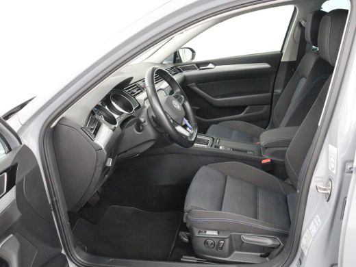 Volkswagen Passat 1.4 TSI PHEV GTE | Stoelverwarming | Trekhaak | Massage | Camera | Carplay | Keyless | Matrix LED... ActivLease financial lease