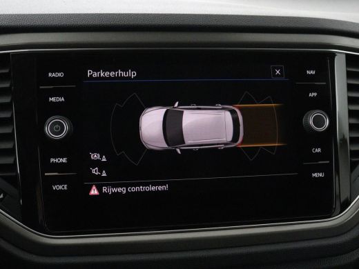 Volkswagen T-Roc 1.0 TSI Style Business | Adaptive cruise | Carplay | Navigatie | DAB | Climate control | Bluetoot... ActivLease financial lease