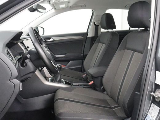 Volkswagen T-Roc 1.0 TSI Style Business | Adaptive cruise | Carplay | Navigatie | DAB | Climate control | Bluetoot... ActivLease financial lease