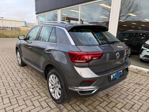 Volkswagen T-Roc 1.5 TSI Sport App connect | Stuurverwarming ActivLease financial lease