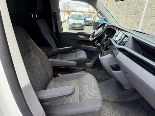 Volkswagen Transporter 2.0 TDI 150 PK Euro 6 L1H1 Cruise control/Carplay/PDC ActivLease financial lease