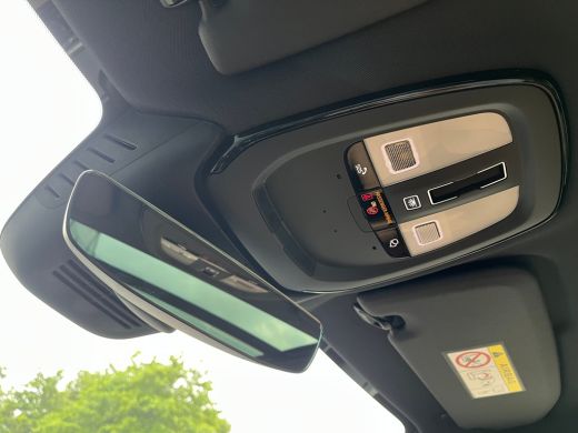 Volvo  V60 T6 Plug-In Hybrid Ultra Dark | Bowers & Wilkins | Stoelmassage | Pano | 360 camera | Gelamineerd ... ActivLease financial lease