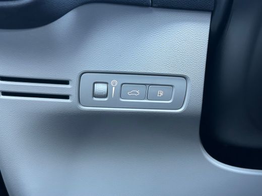 Volvo  XC40 1.5 T4 Plug-in hybrid Plus Bright | Sage Green | Blond leder! | Harman/Kardon | Memory | Stoel & ... ActivLease financial lease