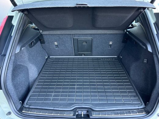 Volvo  XC40 1.5 T4 Plug-in hybrid Plus Bright | Sage Green | Blond leder! | Harman/Kardon | Memory | Stoel & ... ActivLease financial lease