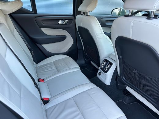 Volvo  XC40 1.5 T4 Plug-in hybrid Plus Bright | Sage Green | Blond leder! | Harman/Kardon | Memory | Stoel & ... ActivLease financial lease