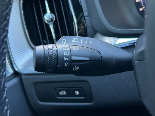 Volvo  XC60 2.0 T8 Plug-in hybrid AWD Ultra Dark HEICO SPORTIV | HEICO SPORTIV | FLASH GREEN | 22" Custom Peg... ActivLease financial lease