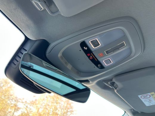 Volvo  XC90 2.0 T8 Plug-in hybrid AWD Ultra Dark | All-seasons | Luchtvering | Massage | Trekhaak | Bowers&Wi... ActivLease financial lease