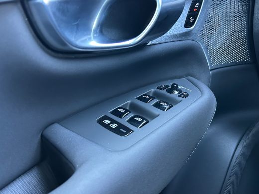 Volvo  XC90 2.0 T8 Plug-in hybrid AWD Ultra Dark | All-seasons | Luchtvering | Massage | Trekhaak | Bowers&Wi... ActivLease financial lease