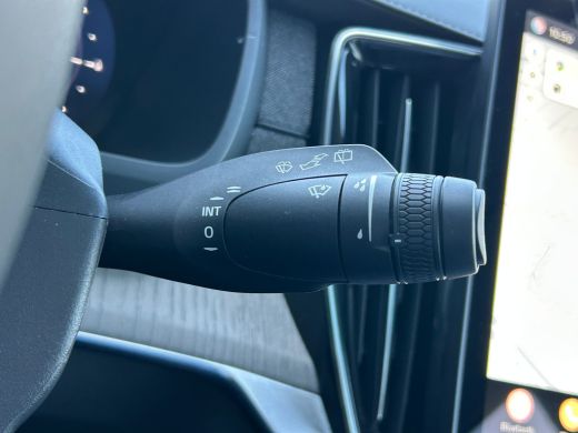 Volvo  XC90 2.0 T8 Plug-in hybrid AWD Ultra Dark | All-seasons | Luchtvering | Massage | Trekhaak | Bowers&Wi... ActivLease financial lease