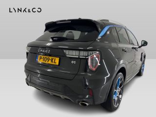 Lynk & Co 01 1.5 262pk Plug-in 360&deg; Pano Stoelverw. Carplay Vol opties