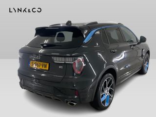 Lynk & Co 01 1.5 PHEV 360&deg; Zwarte hemel Adapt.cruise Stoelverw. Carplay