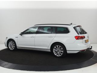 Volkswagen Passat 1.4 TSI PHEV GTE | Stoelverwarming | Trekhaak | Massage | 360 Camera | Stuurverwarming | Adaptive...