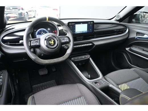 Abarth 600e Turismo 54 kWh 240pk 8 Jaar Garantie! | Sportstoelen | Adaptive Cruise | 20"LMV | ActivLease financial lease