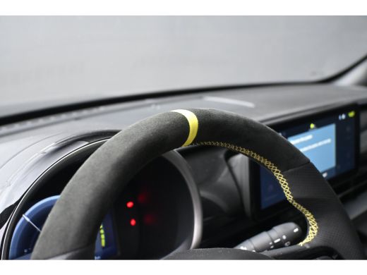 Abarth 600e Turismo 54 kWh 240pk 8 Jaar Garantie! | Sportstoelen | Adaptive Cruise | 20"LMV | ActivLease financial lease