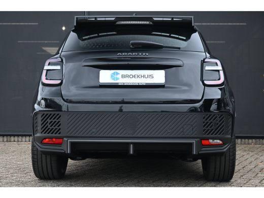 Abarth 600e Turismo 54 kWh 240pk 8 Jaar Garantie! | Sportstoelen | Adaptive Cruise | 20"LMV | ActivLease financial lease