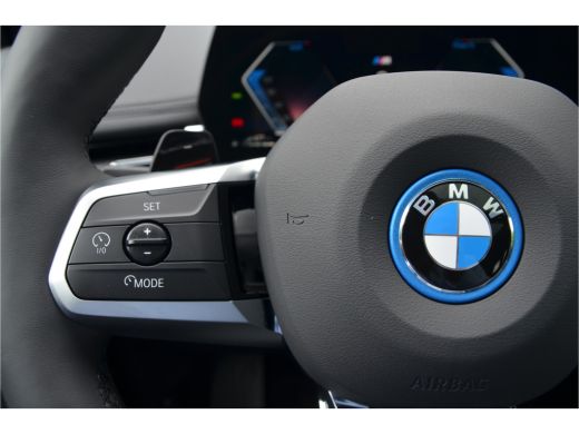 BMW 2 Serie 225e xDrive M Sport Automaat / Panoramadak / Trekhaak / Achteruitrijcamera / Sportstoelen / M Ada... ActivLease financial lease