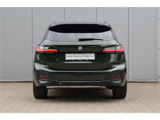 BMW 2 Serie 225e xDrive M Sport Automaat / Panoramadak / Trekhaak / Achteruitrijcamera / Sportstoelen / M Ada... ActivLease financial lease