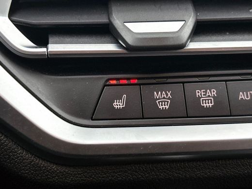 BMW 3 Serie Touring 330e High Executive Black Line | Sport Line | TREKHAAK | CARPLAY ActivLease financial lease