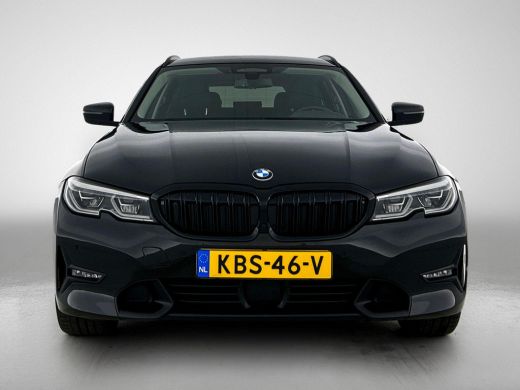 BMW 3 Serie Touring 330e High Executive Black Line | Sport Line | TREKHAAK | CARPLAY ActivLease financial lease