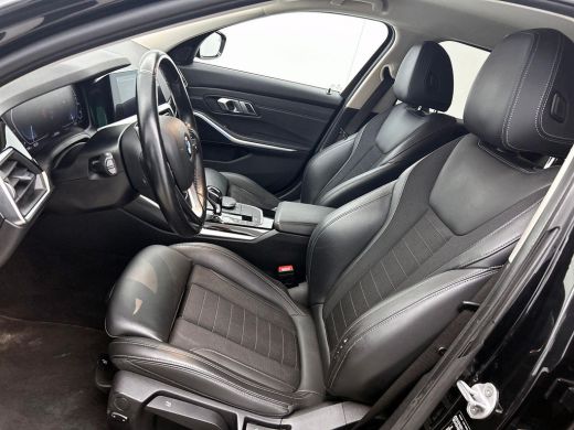 BMW 3 Serie Touring 330e High Executive Black Line | Sport Line | TREKHAAK | CARPLAY ActivLease financial lease