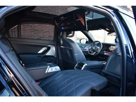 BMW 7 Serie 750e xDrive M-Sport Exe-Lounge Theatre Connoisseur Climate-Acoustic ActivLease financial lease