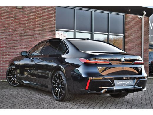 BMW 7 Serie 750e xDrive M-Sport Exe-Lounge Theatre Connoisseur Climate-Acoustic ActivLease financial lease