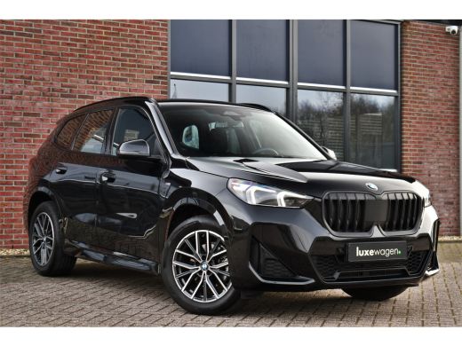 BMW X1 sDrive18i M-Sport Camera ACC-voorber Shadowline Adp-onderstel ActivLease financial lease