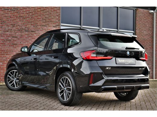 BMW X1 sDrive18i M-Sport Camera ACC-voorber Shadowline Adp-onderstel ActivLease financial lease