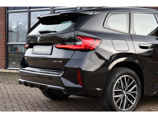 BMW X1 sDrive18i M-Sport Camera ACC-voorber Shadowline Adp-onderstel ActivLease financial lease