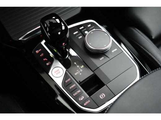 BMW X3 xDrive30e High Executive M-Sport | Achteruitrijcamera | Adaptieve Cruise Control | Apple Carplay/... ActivLease financial lease