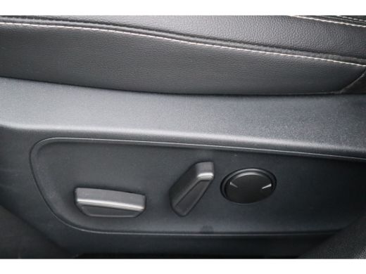 Ford Kuga 2.5 PHEV Titanium X Elektr.-trekhaak/Elektr.-achterklep/Winterpack/Camera/Navigatie ActivLease financial lease