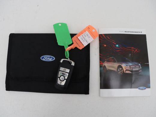 Ford Mustang Mach-E Mach-E RWD 75 kWh | SOH 94% | Leder | Stoelverwarming | Adaptive cruise | Camera | Carplay | Navi... ActivLease financial lease