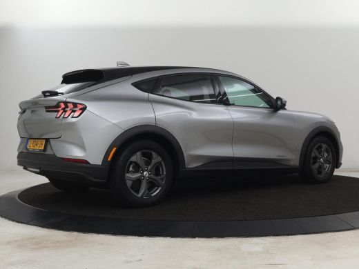 Ford Mustang Mach-E Mach-E RWD 75 kWh | SOH 94% | Leder | Stoelverwarming | Adaptive cruise | Camera | Carplay | Navi... ActivLease financial lease