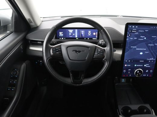 Ford Mustang Mach-E Mach-E RWD 75 kWh | SOH 94% | Leder | Stoelverwarming | Adaptive cruise | Camera | Carplay | Navi... ActivLease financial lease