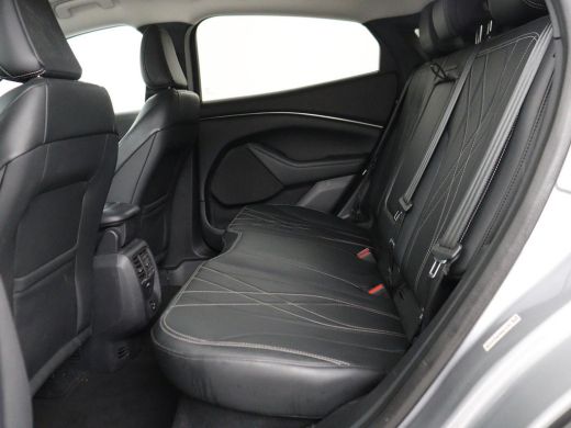 Ford Mustang Mach-E Mach-E RWD 75 kWh | SOH 94% | Leder | Stoelverwarming | Adaptive cruise | Camera | Carplay | Navi... ActivLease financial lease