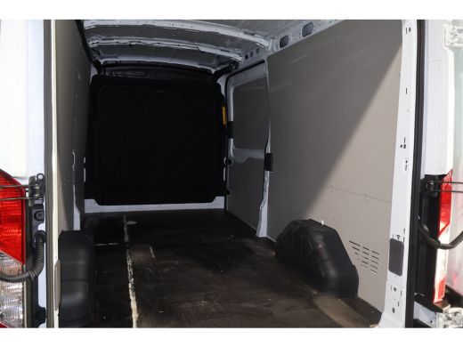 Ford Transit 2.0 TDCI 130pk L3 H2 Automaat ActivLease financial lease