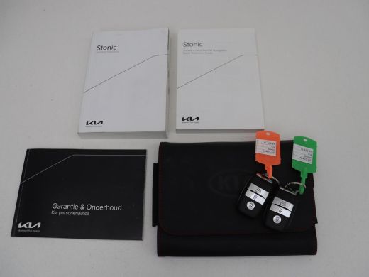 Kia Stonic 1.0 T-GDi MHEV DynamicPlusLine | Adaptive cruise | Carplay | Camera | Keyless | Climate control |... ActivLease financial lease