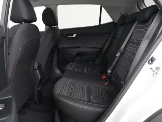 Kia Stonic 1.0 T-GDi MHEV DynamicPlusLine | Adaptive cruise | Carplay | Camera | Keyless | Climate control |... ActivLease financial lease