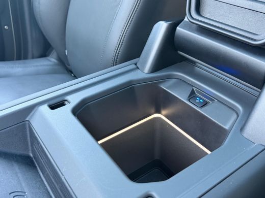 Land Rover Defender 110 P300e X-Dynamic HSE | 22 Inch | Pano | Meridian Surround | El. trekhaak | Koelbox | Black Pac... ActivLease financial lease