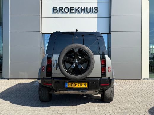 Land Rover Defender 110 P300e X-Dynamic HSE | 22 Inch | Pano | Meridian Surround | El. trekhaak | Koelbox | Black Pac... ActivLease financial lease