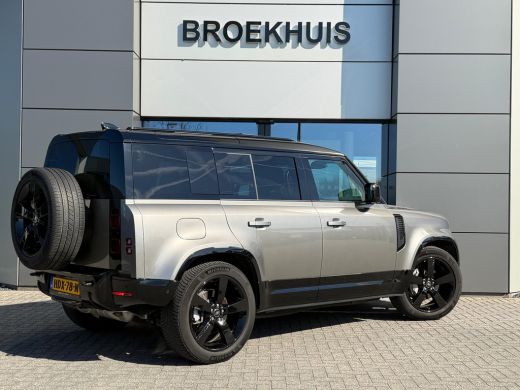 Land Rover Defender 110 P300e X-Dynamic HSE | 22 Inch | Pano | Meridian Surround | El. trekhaak | Koelbox | Black Pac... ActivLease financial lease