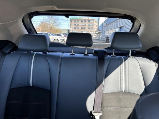 Mazda 2 1.5 Skyactiv-G Signature | Apple carplay| Head up display| Climate control| Rondom zicht camera| ... ActivLease financial lease