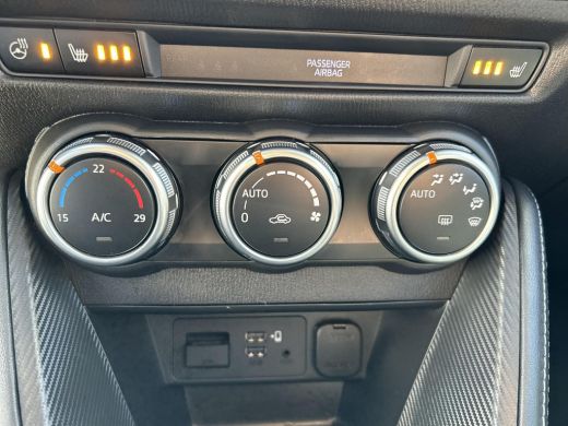 Mazda 2 1.5 Skyactiv-G Signature | Apple carplay| Head up display| Climate control| Rondom zicht camera| ... ActivLease financial lease