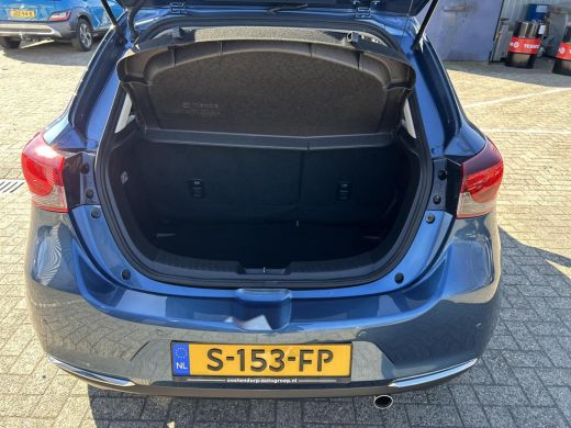 Mazda 2 1.5 Skyactiv-G Signature | Apple carplay| Head up display| Climate control| Rondom zicht camera| ... ActivLease financial lease